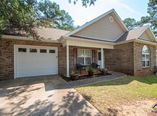 106 Springfield Ct, Perry, GA 31069