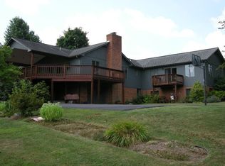 470 Lakeview Dr, Wytheville, VA 24382