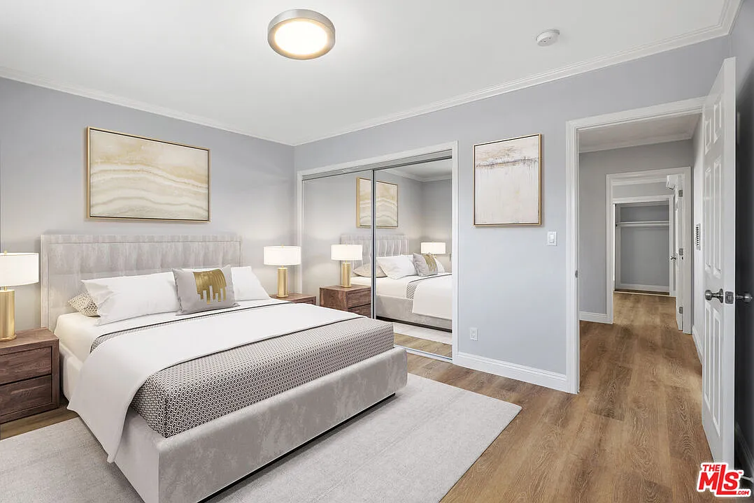2 bed, 2.0 bath, 1000 sqft, $4,495 — Photo 3