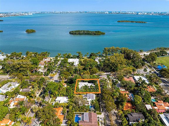 5th image of 5600 N Bayshore Dr