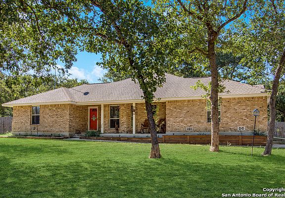 3rd image of 208 Great Oaks Blvd