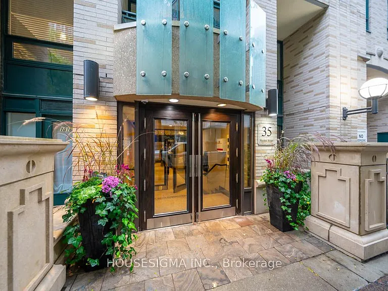 35 Hayden St #1015 — Photo 1