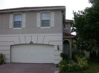 5107 Meadow Oaks Dr, Pompano Beach, FL 33073