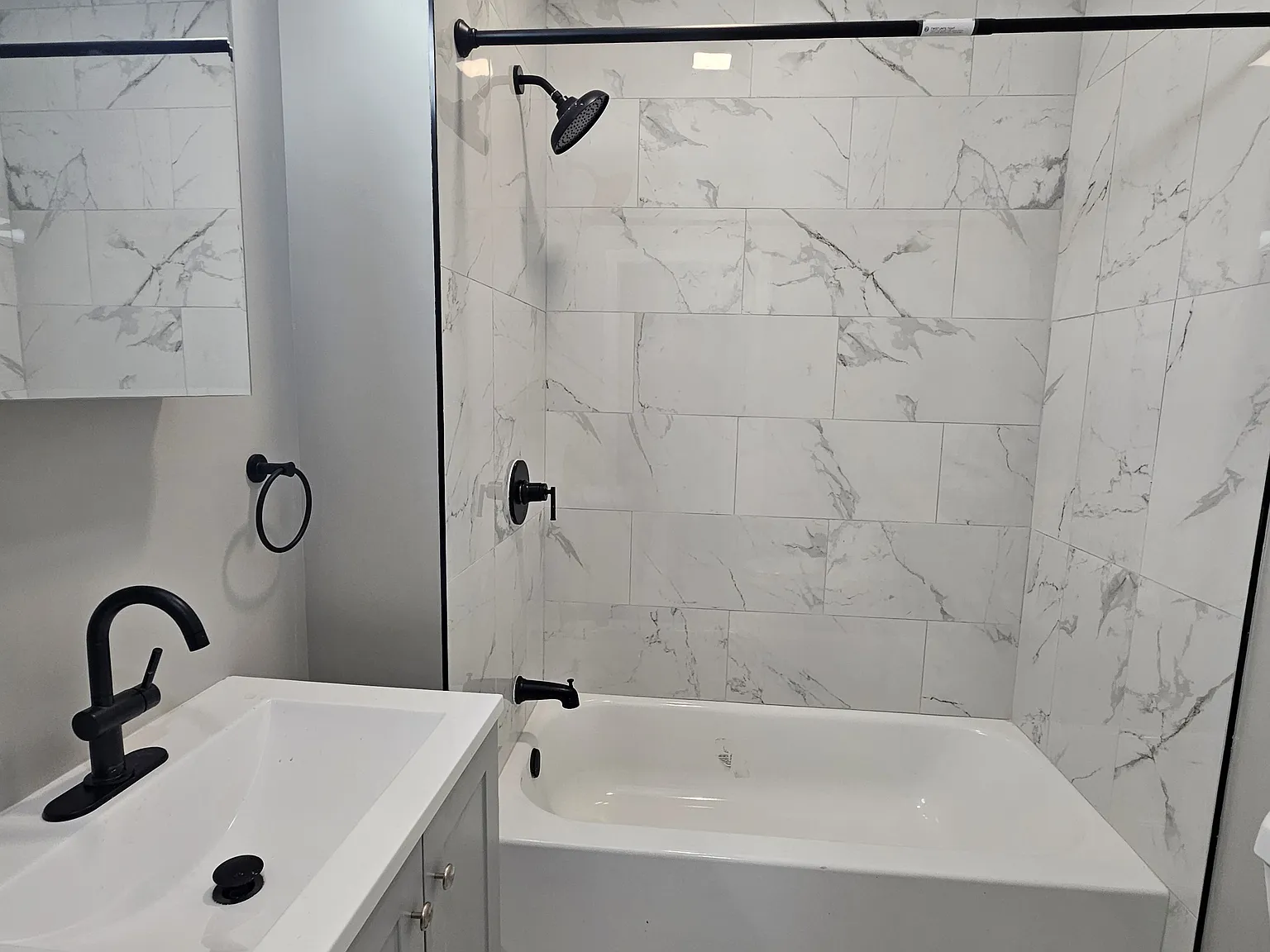2 bed, $1,800 — Photo 3