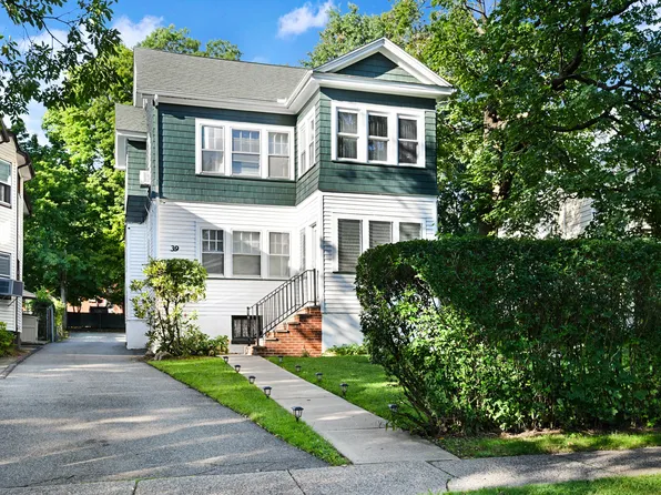 39 Lexington Ave #1, Montclair, NJ 07042