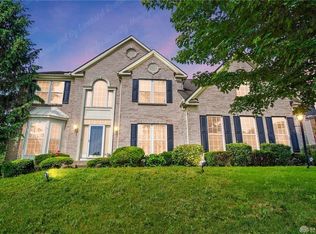 2435 Forest Oaks Dr, Dayton, OH 45431