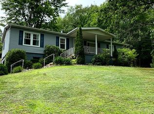 810 N Sekol Ave, Scranton, PA 18504
