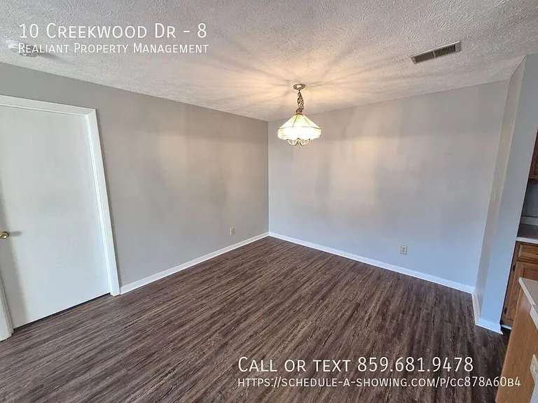 10 Creekwood Dr #8 — Photo 3