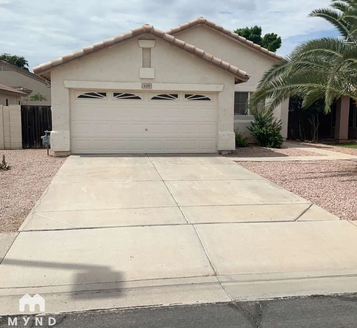 3 bed, 2.0 bath, 1350 sqft, $2,095 — Photo 1