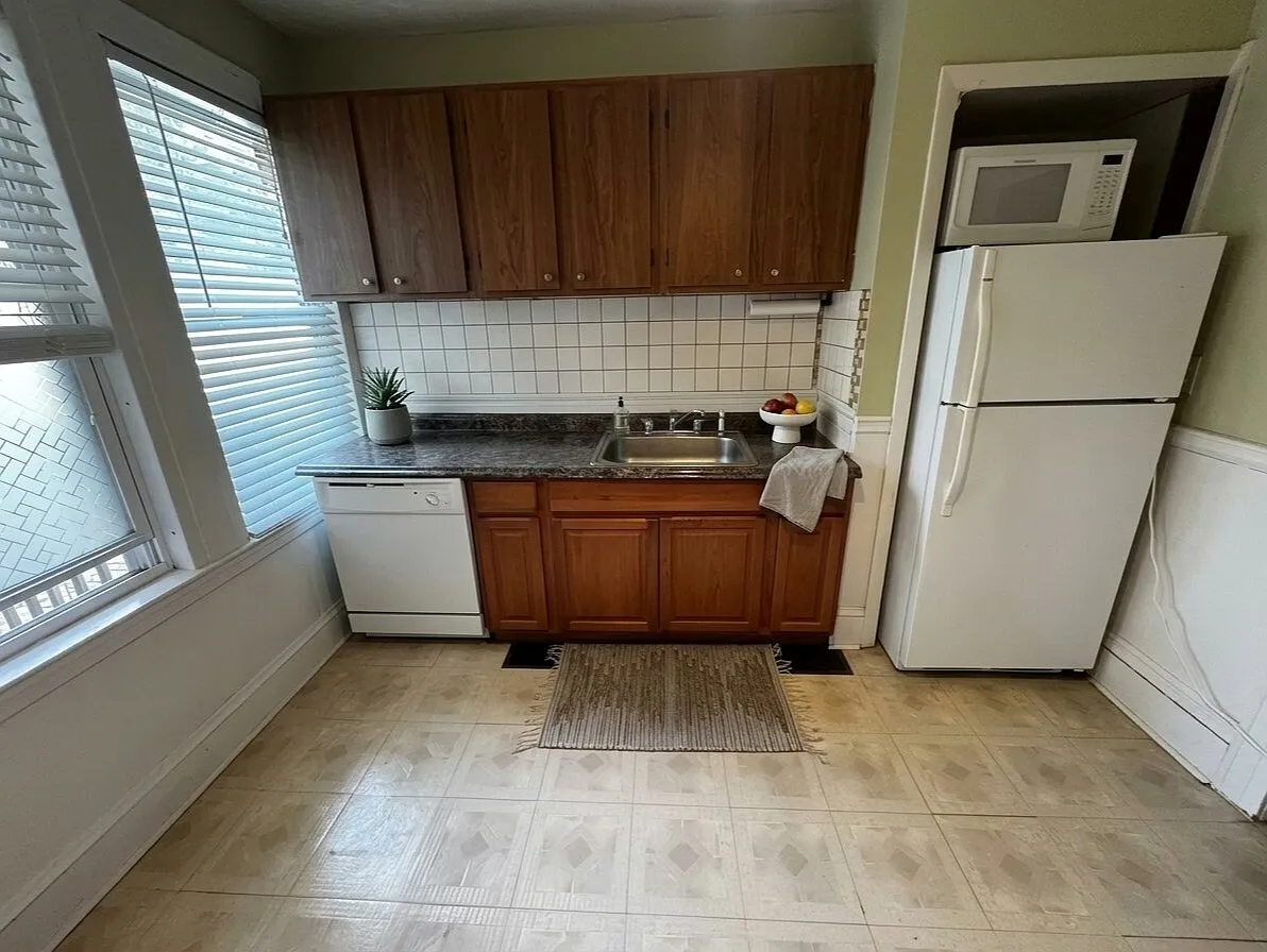 2 bed, 1.0 bath, $2,495 — Photo 3