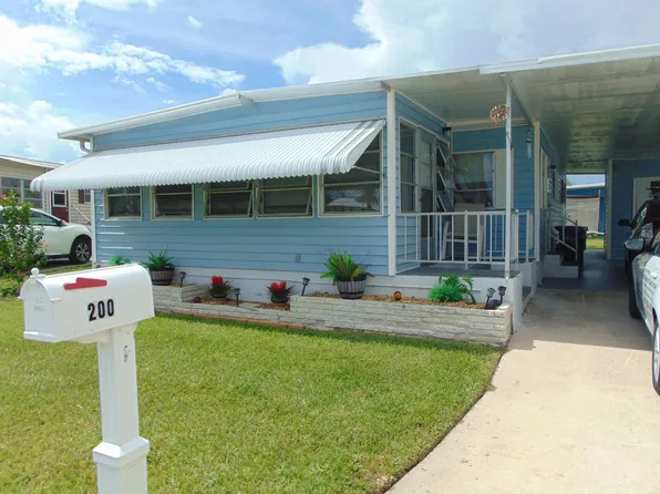 200 Carissa St, Nokomis, FL 34275