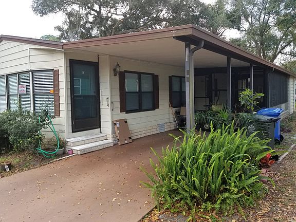 3rd image of 10025 Oak Forest Dr