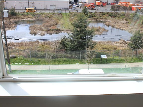 5th image of 10734 Stone Ave N #204