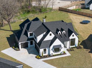 3111 W 114th Cir S, Jenks, OK 74037