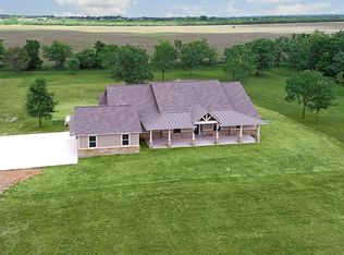 1459 Granada Rd, Sealy, TX 77474