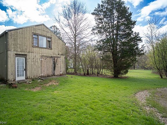 5th image of 848 Schocalog Rd