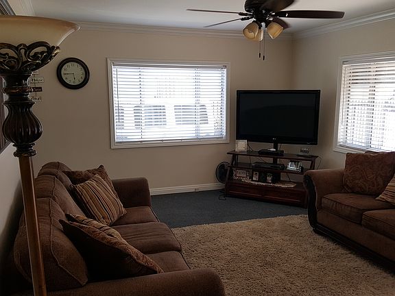 2nd image of 15128 Bellflower Blvd