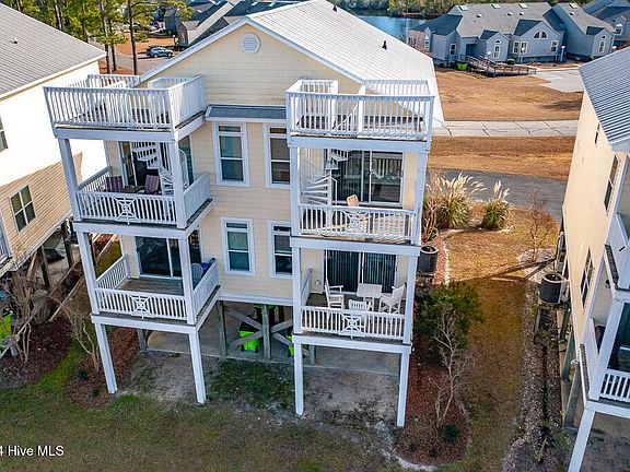 5th image of 4005 Marina Townes Drive