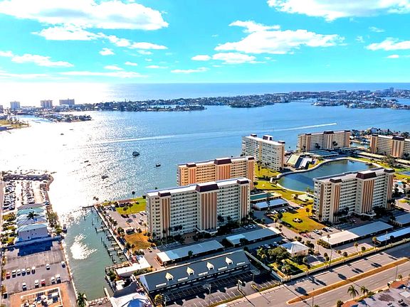 2nd image of 4550 Cove Cir APT 305