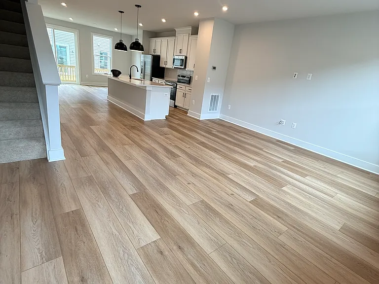 9455 Alquist St — Photo 3