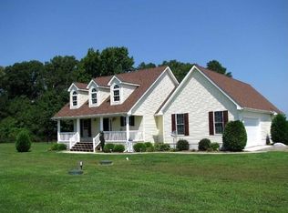 917 Sandy Beach Rd, Heathsville, VA 22473