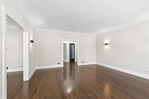 6851 S Paxton Ave #1N Photo 1
