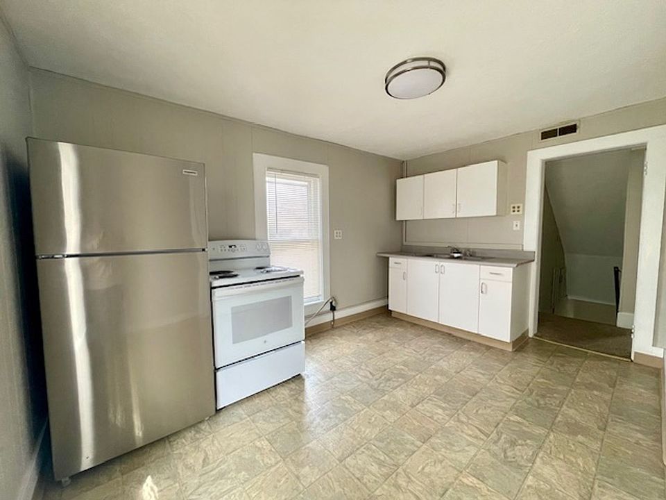 2nd image of 244 Maple St