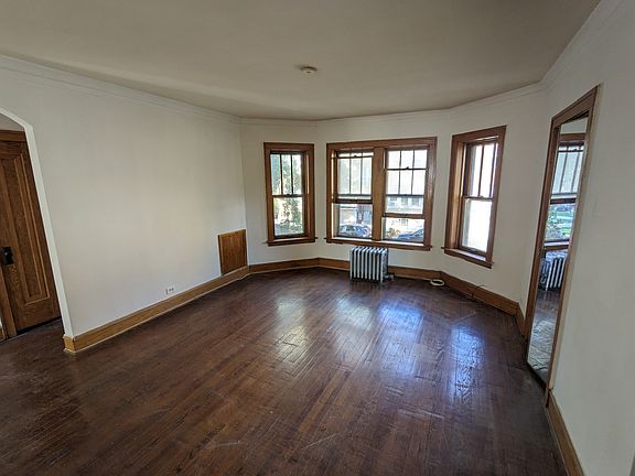 2nd image of 3516 N Linder Ave Unit 1