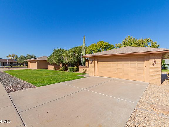 3rd image of 12828 W PEACH BLOSSOM Drive