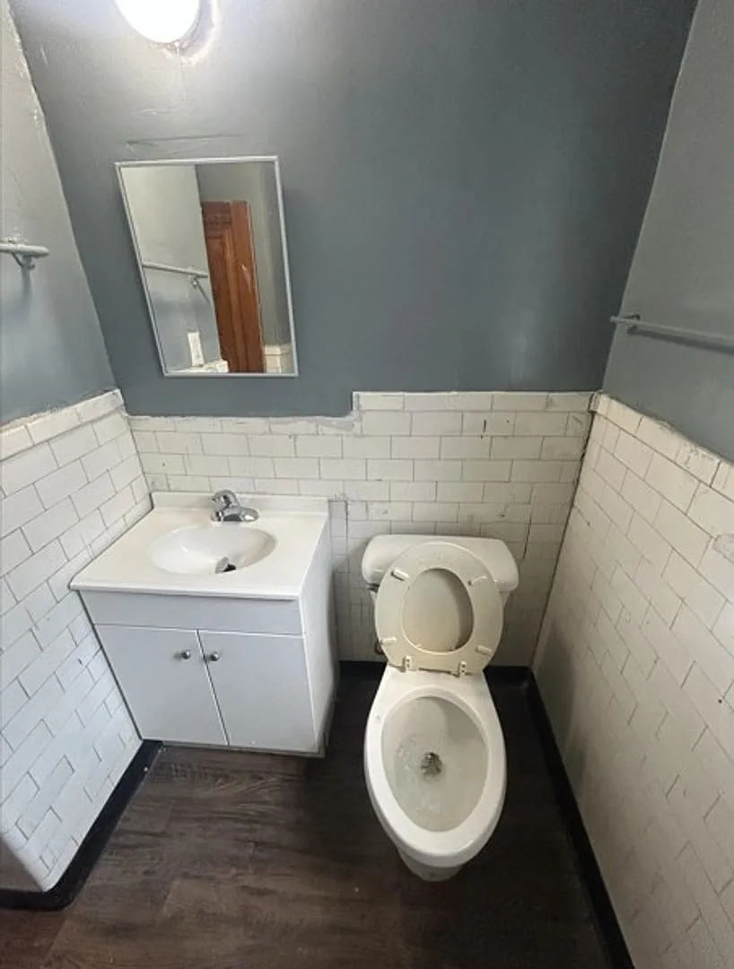 1304 Garfield St — Photo 4