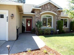 422 Spire Point Dr, Redding, CA 96003