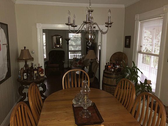 4th image of 2644 N Beechwood Pl
