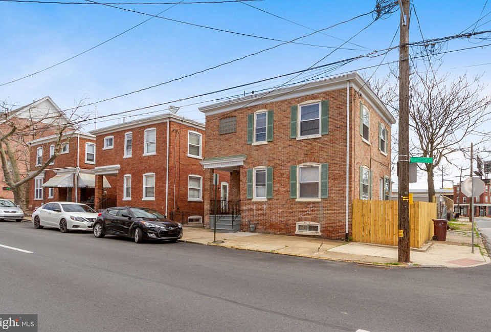 1st image of 404 S Jackson St