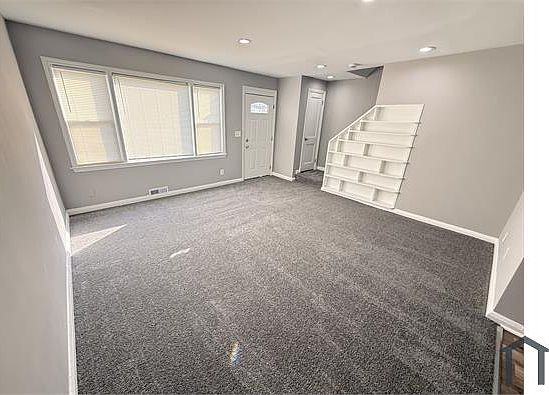 3rd image of 1644 Sherwood Ave