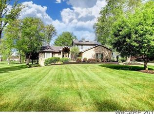 2838 Amanda Lakes Dr, Lima, OH