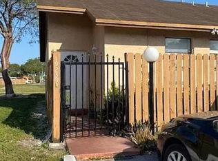 19239 NW 67th Pl, Hialeah, FL 33015