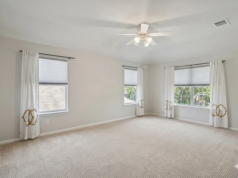 2108 Narrow Glen Pkwy — Photo 6