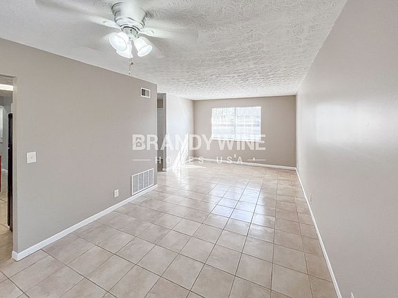 2nd image of 807 Turtle Creek Dr N