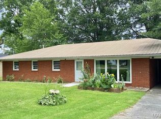 505 S Park Ln, Dexter, MO 63841