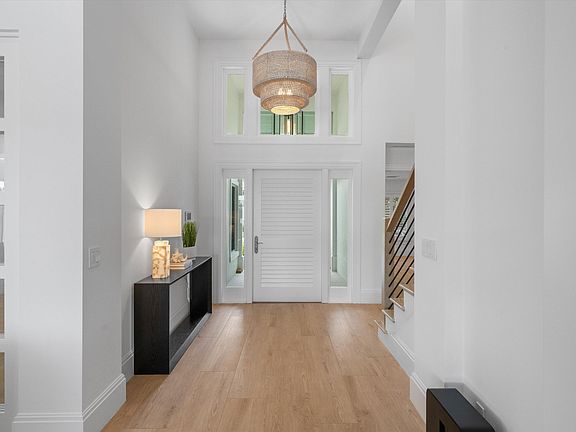 4th image of 204 BIRKDALE Lane