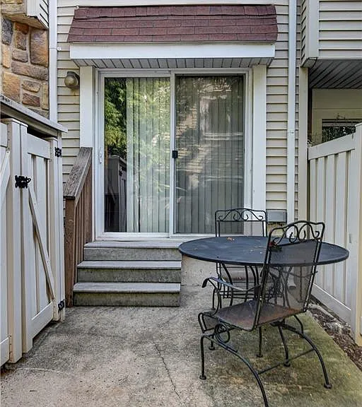 1068 Schmidt Ln — Photo 30