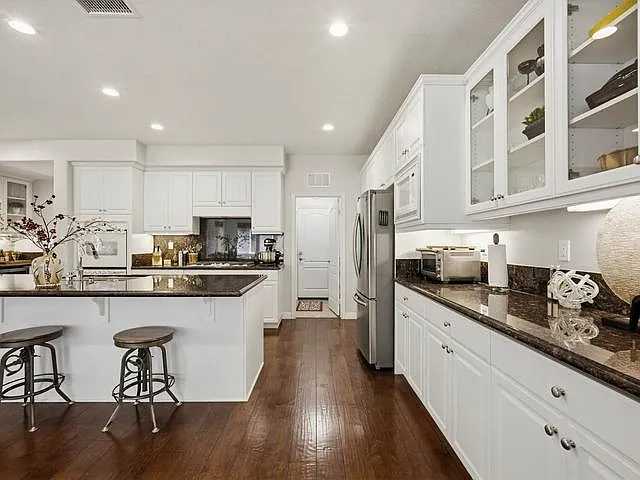 3238 Elysia St — Photo 19