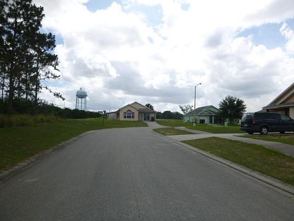 4th image of 348 Summit Ave