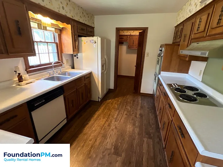 2608 Abercorn Cv — Photo 4