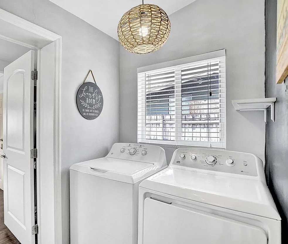 4 bed, 3.0 bath, 1862 sqft, $1,364 — Photo 3