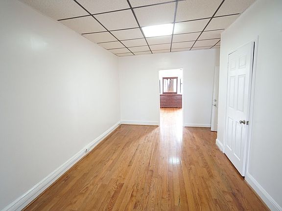 3rd image of 335 21st St #3A