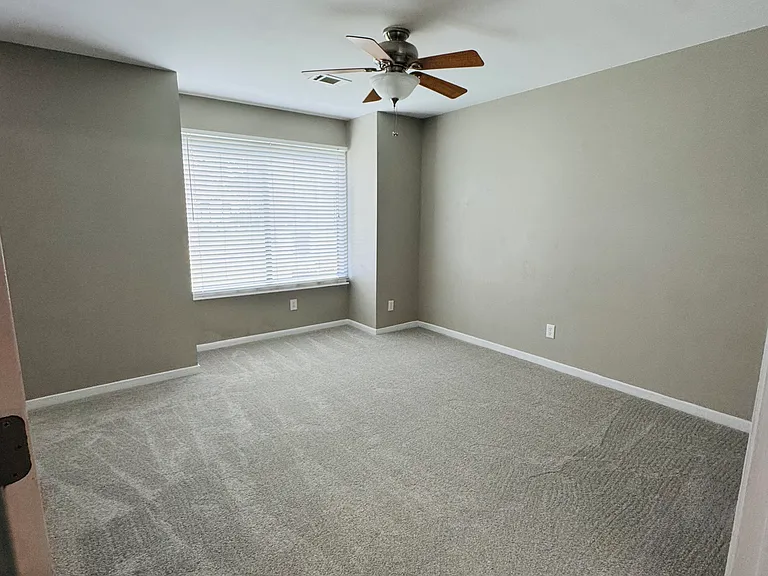 8542 Kissemee Dr — Photo 2