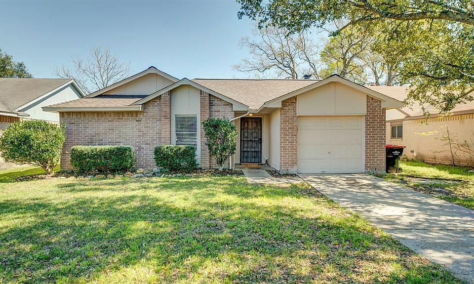 1st image of 12642 Autumn Mill Dr