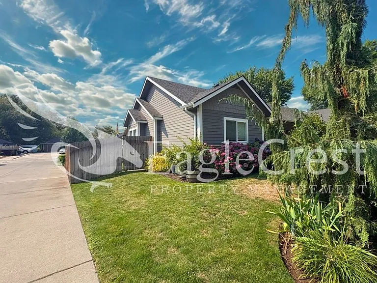 1855 Woodmere Loop — Photo 9
