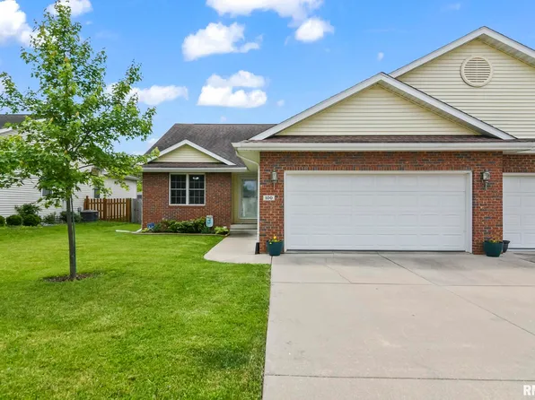 100 Sunkist Dr, Sherman, IL 62684